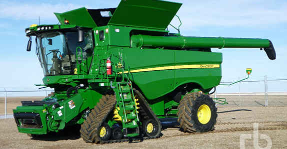 2019 John Deere S790 combine 2019 JOHN DEERE S790 combine sold at Ritchie Bros.